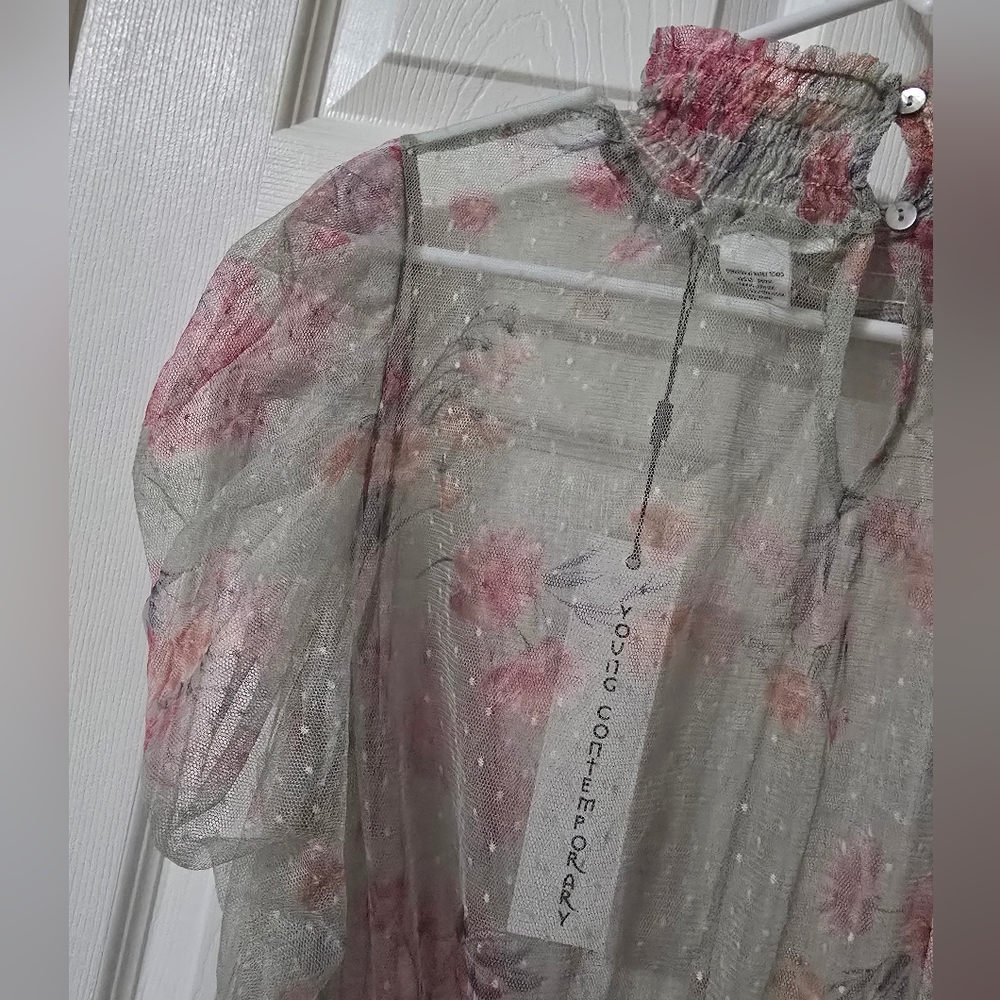 Cottagecore Sheer Floral Mesh Puff Shoulder Smocked Mockneck Top, NWT, Sz Medium - Picture 10 of 14